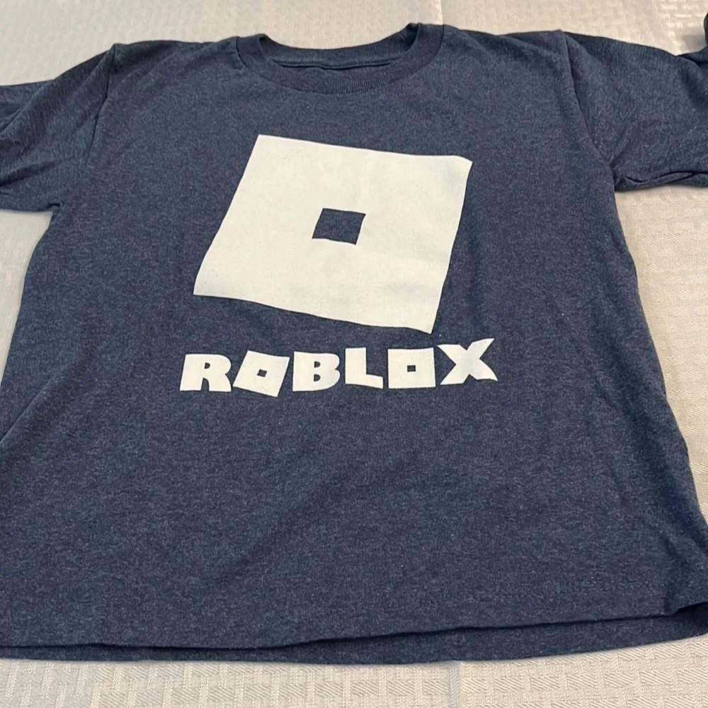 Bundle of 5 Boys T-Shirt, 4 Roblox and 1 Fortnite Short Sleeve T-shirts Size 8 - Picture 3 of 7